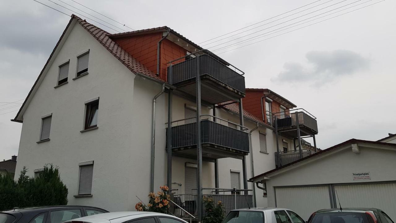 Outletcity Ferienwohnung Apartment 2 Метцинген Экстерьер фото