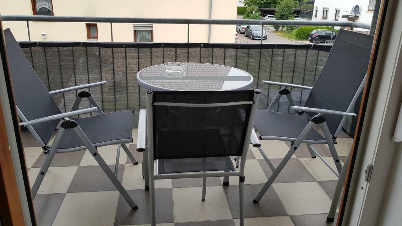Outletcity Ferienwohnung Apartment 2 Метцинген Экстерьер фото